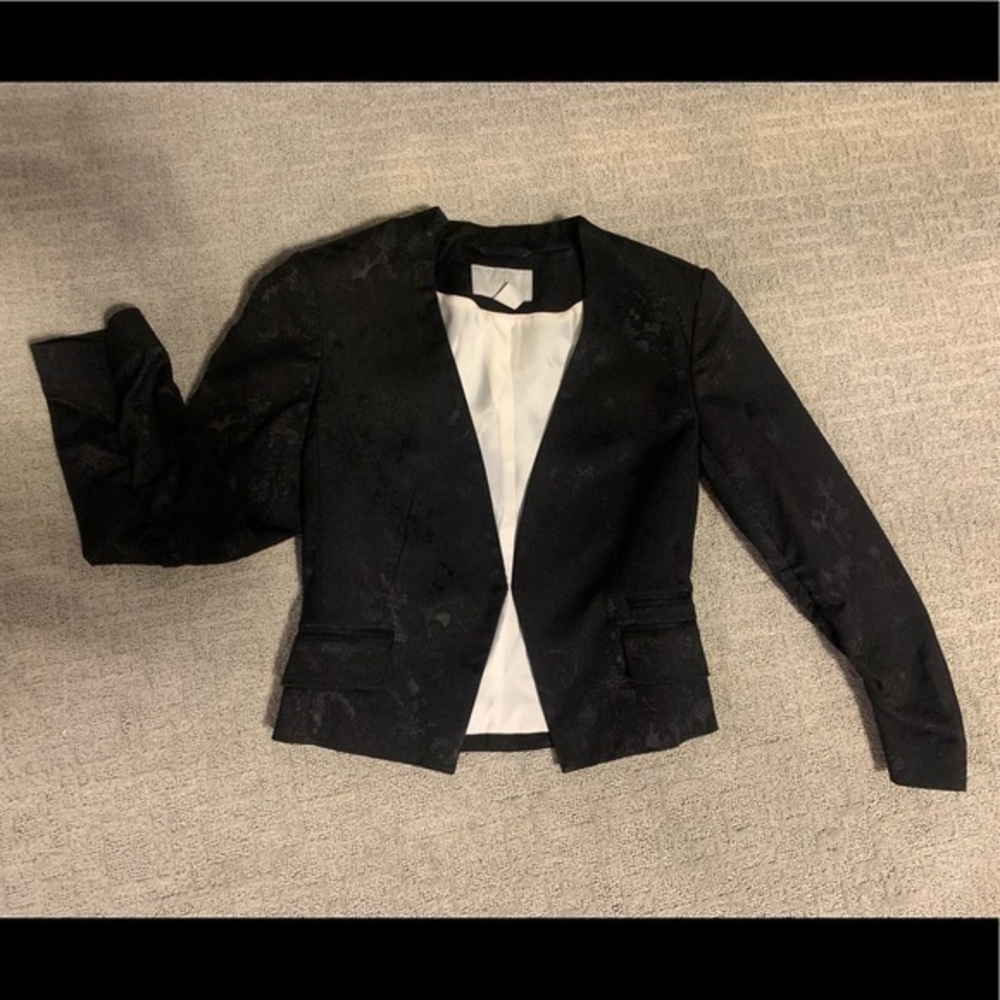 H&M Cropped Blazer